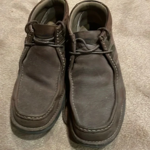 Clarks | Shoes | Clarks Brown Size M Chukka Boot | Poshmark display picture 1